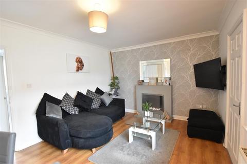 2 Limber Vale, Grimsby, DN34 4DU