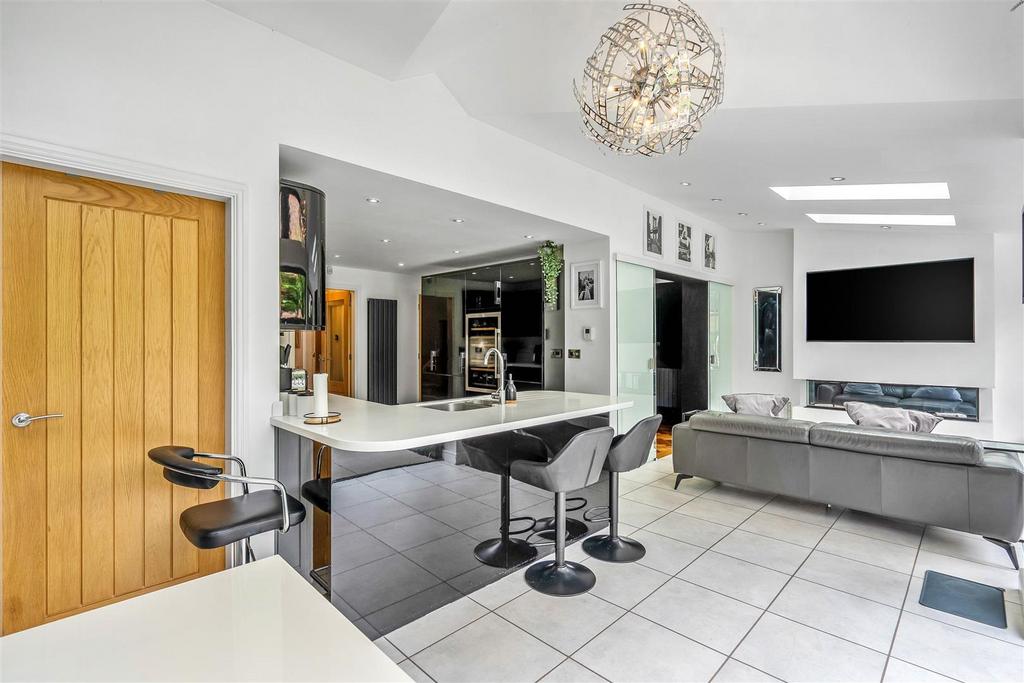 Millstone Close 4-38.jpg