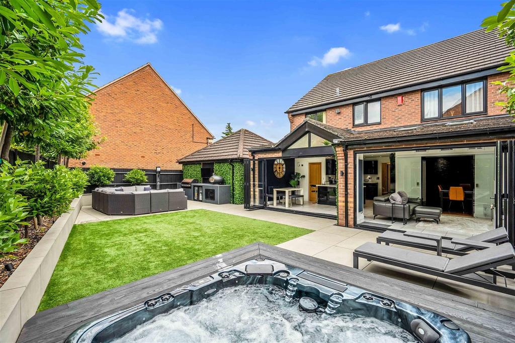 Millstone Close 4-6.jpg