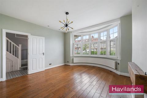 5 bedroom semi-detached house for sale, Hoodcote Gardens, Winchmore Hill, N21