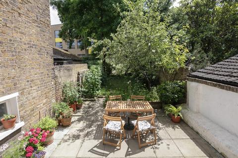 15 Lothian Road, London, SW9 6UB