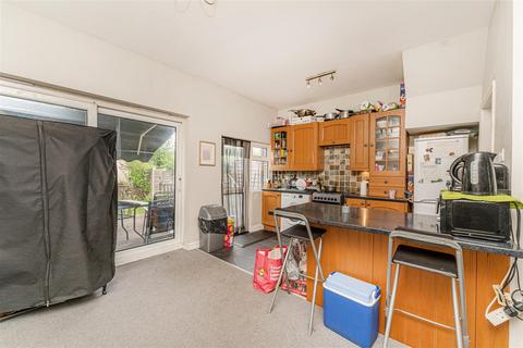 3 bedroom terraced house for sale, Suffolk Road, Enfield