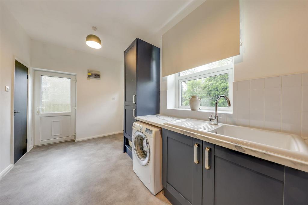 Kitchen / Dining Alt 2