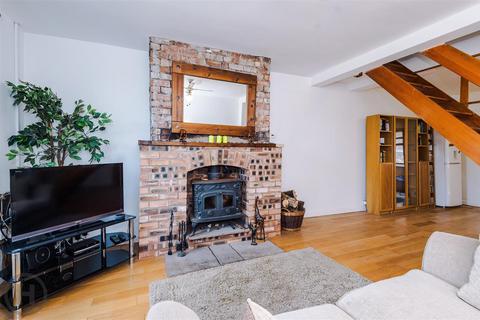 2 bedroom terraced house for sale, Wigan Road, Atherton