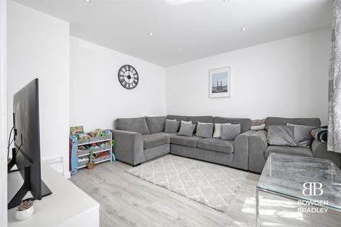 95 Arrowsmith Road, Chigwell, IG7 4PF