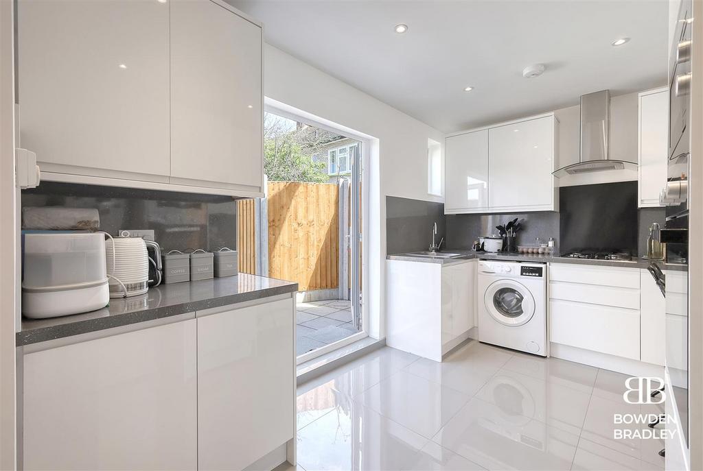 Kitchen / Breakfast Room