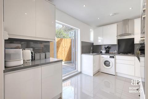 95 Arrowsmith Road, Chigwell, IG7 4PF