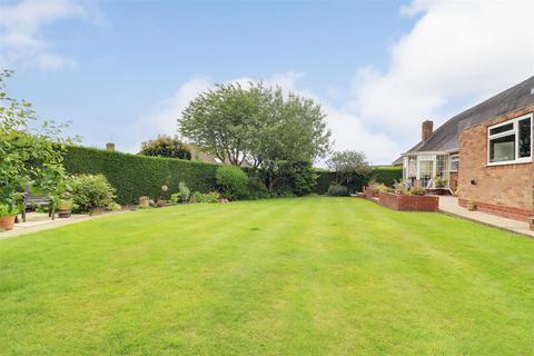 3 bedroom semi-detached bungalow for sale, Tranby Avenue, Hessle