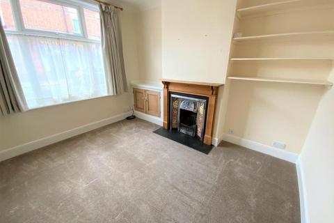 2 bedroom terraced house for sale, Howard Road, Clarendon Park, Leicester