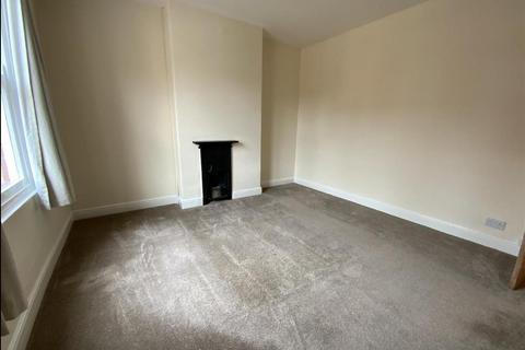 2 bedroom terraced house for sale, Howard Road, Clarendon Park, Leicester