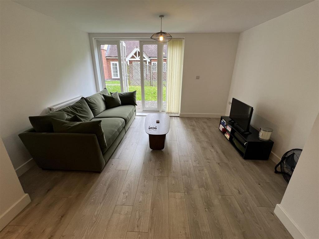Elms Road, Stoneygate, Leicester 2 bed apartment for sale £230,000