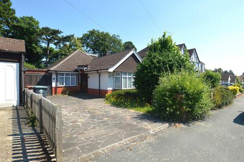 2 bedroom detached bungalow for sale, Kenilworth Drive, Croxley Green