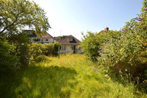 2 bedroom detached bungalow for sale, Kenilworth Drive, Croxley Green