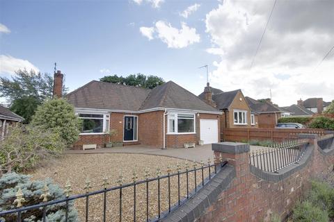 2 bedroom detached bungalow for sale, Woodland Drive, Anlaby