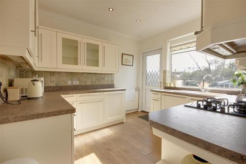 2 bedroom detached bungalow for sale, Woodland Drive, Anlaby