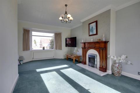 2 bedroom detached bungalow for sale, Woodland Drive, Anlaby