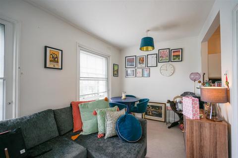 1 bedroom apartment to rent, Mornington Terrace, Regents Park, NW1