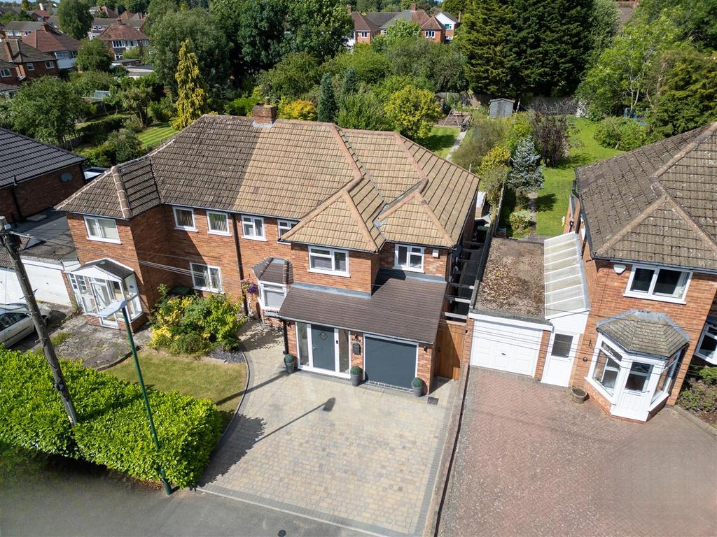 C9 E4 C124-B4 F1-4627-85 DD-3 F35 F3 C26 EAA.jpg