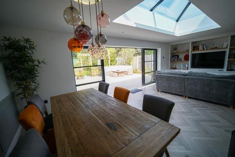 11 Binton Road, Shirley, Solihull, B90 2QH