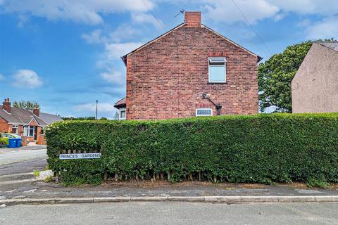 3 bedroom semi-detached house for sale, Wensleydale Road, Leigh