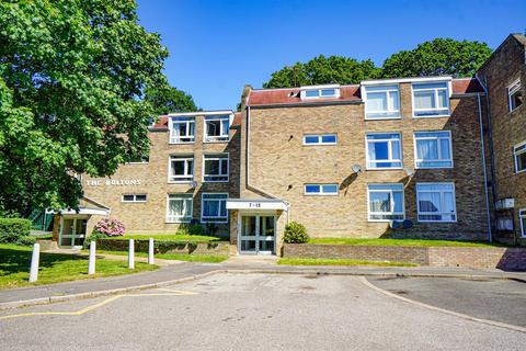 2 bedroom flat for sale, Osborne Close, Hastings