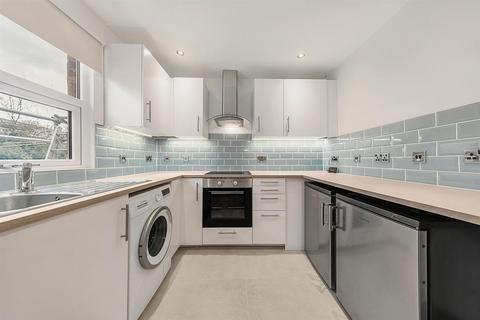 2 bedroom flat to rent, Norwood Road, London