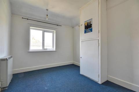 3 bedroom house for sale, Kings Avenue, Rye