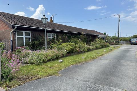 4 bedroom detached bungalow for sale, Glandwr Crescent, Kinmel Bay