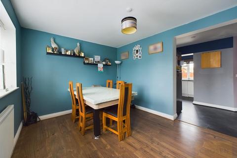 3 bedroom terraced house for sale, Ermin Park, Brockworth, Gloucester