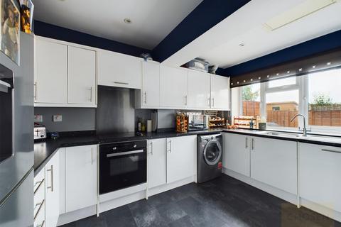 3 bedroom terraced house for sale, Ermin Park, Brockworth, Gloucester