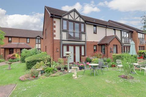 2 bedroom retirement property for sale, Glebe Farm Court, Up Hatherley, Cheltenham