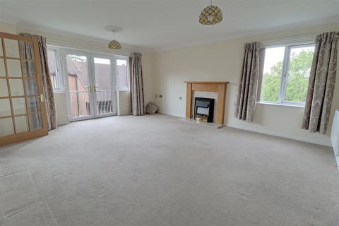 2 bedroom retirement property for sale, Glebe Farm Court, Up Hatherley, Cheltenham