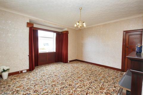16 Waterloo Drive, Lanark, ML11 7QN