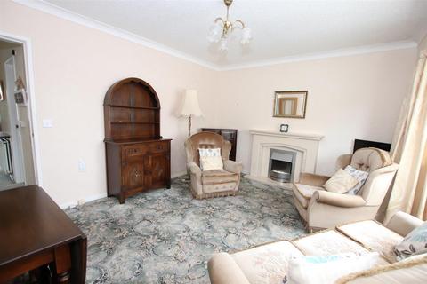 2 bedroom semi-detached bungalow for sale, Kings Road, Bradford