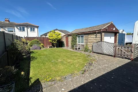 2 bedroom semi-detached bungalow for sale, Kings Road, Bradford