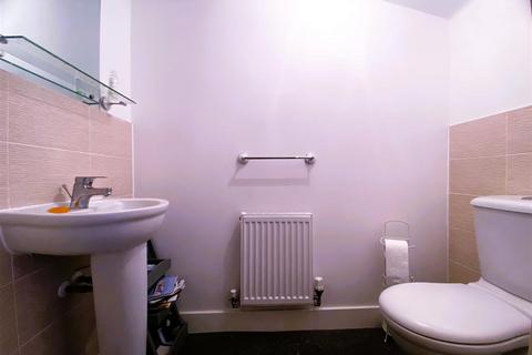 3 bedroom house to rent, Friars Orchard, Gloucester GL1