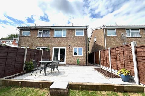 3 bedroom semi-detached house for sale, Crabtree Way, Etchinghill, Rugeley