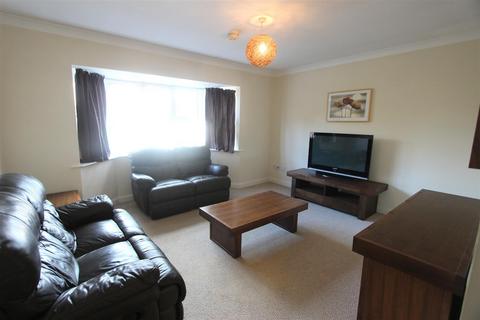 2 bedroom apartment to rent, Chesterfields, Darlington