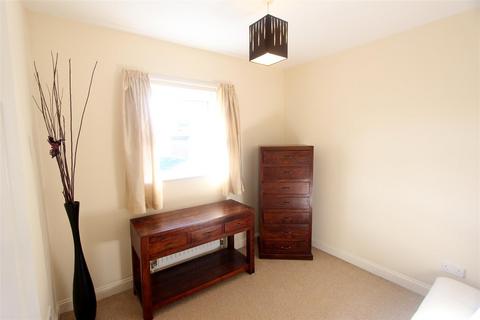 2 bedroom apartment to rent, Chesterfields, Darlington