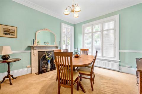 5 Walsall Road, Four Oaks, Sutton Coldfield, B74 4ND