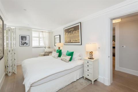 2 bedroom flat for sale, Cadogan Square, Knightsbridge SW1X