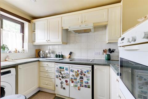 2 bedroom terraced house for sale, Roseberry Gardens, Hucknall NG15