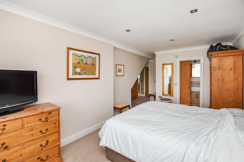 Bedroom One B.jpg