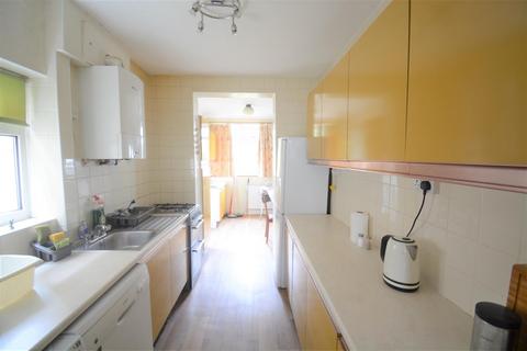 38 Hogarth Gardens, Hounslow, TW5 0QS