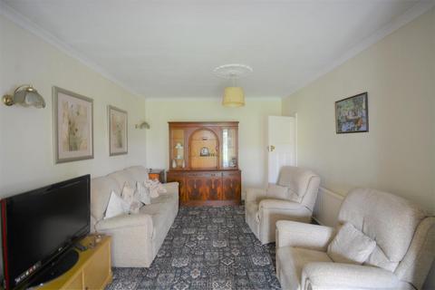38 Hogarth Gardens, Hounslow, TW5 0QS