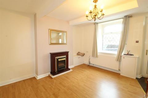 2 bedroom terraced house to rent, Chapel Street, Glossop