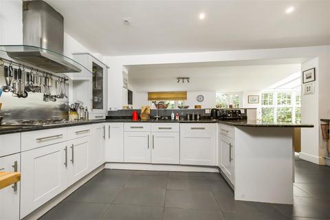 4 bedroom detached house for sale, Burnside Close, Twickenham