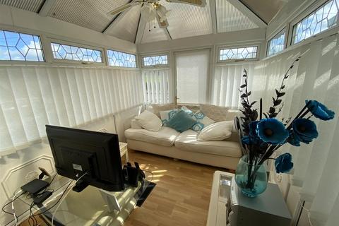 17 Biddulph Estate, Llanelli, SA15 2BU