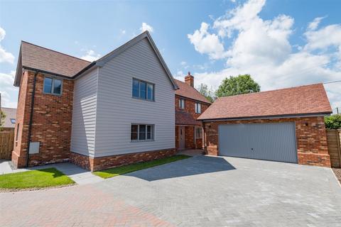 4 bedroom detached house for sale, Jack Way, Stowmarket IP14