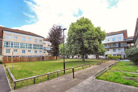 2 bedroom apartment for sale, Brookwood Road, Hounslow TW3